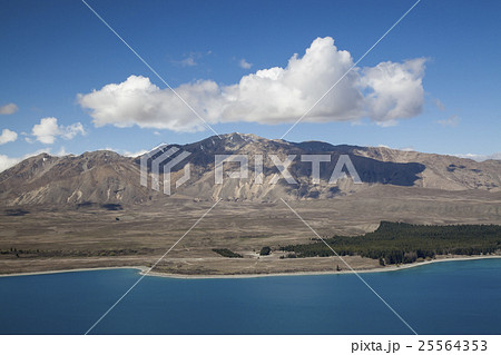 Lake Tekapo landscape Lake Tekapo landscape 25564353