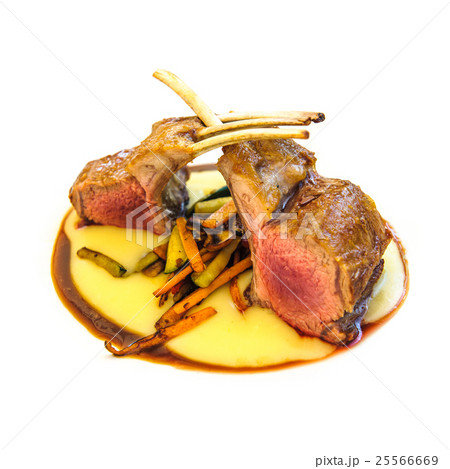 delicious rack of lamb 25566669