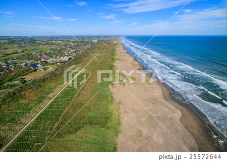 木戸浜海水浴場周辺を空撮の写真素材