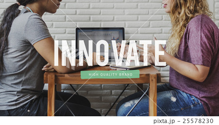 Ideas Discussion Innovate Creative Thinking Concept Ideas Discussion Innovate Creative Thinking Concept 25578230