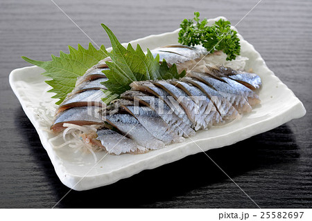 秋刀魚の刺身 25582697