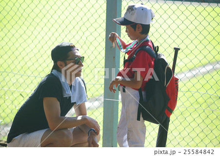 夢を追う親子 少年野球 夢を追う親子 少年野球 25584842