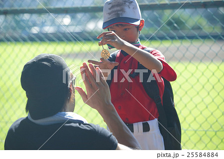 夢を追う親子 少年野球 夢を追う親子 少年野球 25584884