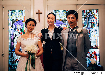 ウエディングイメージ 晩婚夫婦 ウエディングイメージ 晩婚夫婦 25585401
