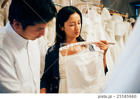 晩婚夫婦のウエディング 打ち合わせ 晩婚夫婦のウエディング 打ち合わせ 25585660