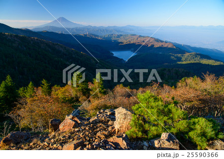 大菩薩峠からの富士山 25590366