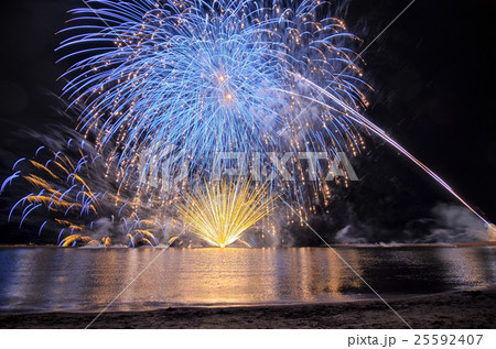 柏崎海の花火大会 25592407