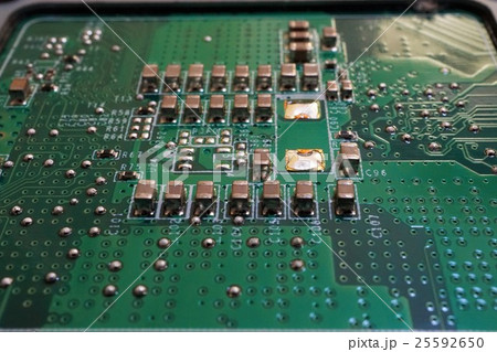 電子回路(抵抗器) 25592650