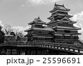国宝　松本城 25596691
