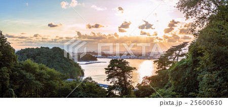 夕暮れの塩釜港 夕暮れの塩釜港 25600630