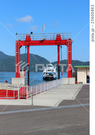 天長フェリー　のりば　 諸浦港　鹿児島県　長島町 25600863
