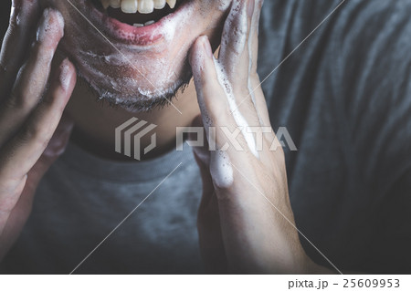 男性 洗顔 25609953