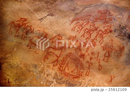 Primitive Art on Cave Wall 25612109