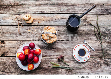 Fresh autumn breakfast for one, flat lay 25613045