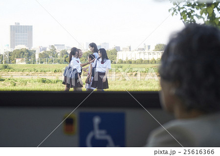 女子中高生　帰り道 25616366