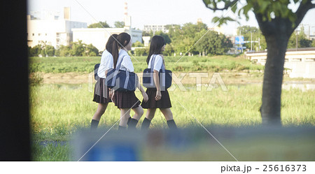 女子中高生　帰り道 25616373