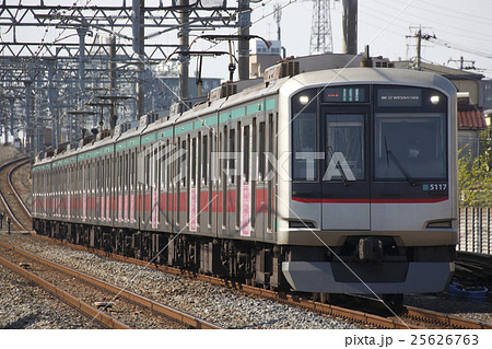 Dt 東急田園都市線5000系 東武伊勢崎線直通 の写真素材