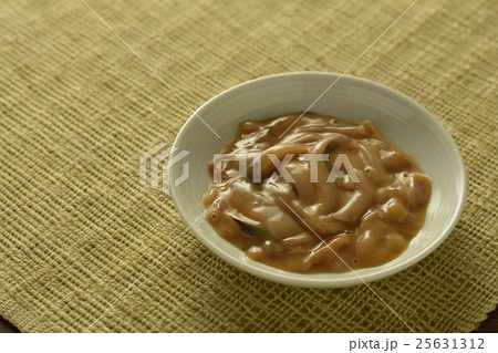 イカの塩辛 25631312