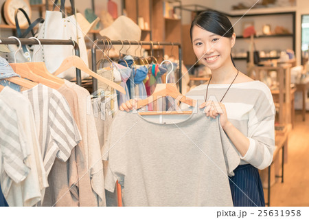 shopping complex 撮影協力:TENOHA DAIKANYAMA shopping complex 撮影協力:TENOHA DAIKANYAMA 25631958