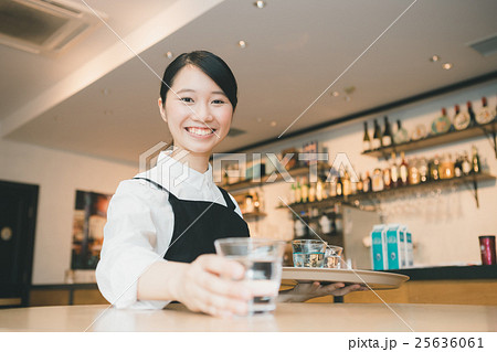 shopping complex 撮影協力:TENOHA DAIKANYAMA shopping complex 撮影協力:TENOHA DAIKANYAMA 25636061