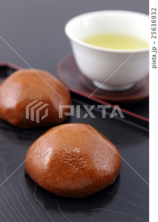 お饅頭 25636932