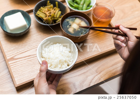 食事 食事 25637050