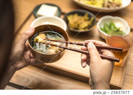 食事 25637077