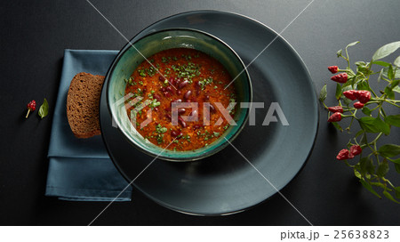 roasted tomato soup with beans 25638823