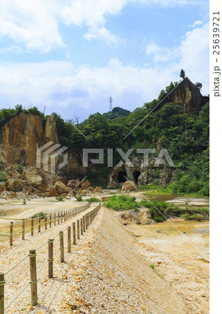 泉山磁石場 25639721