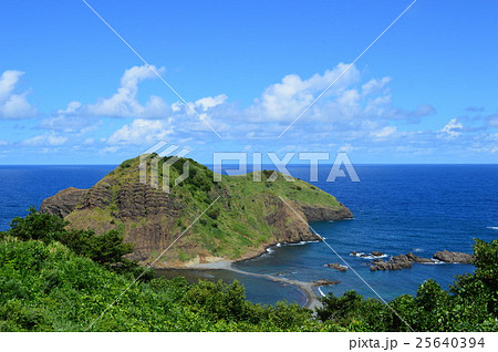 佐渡ヶ島 二ツ亀海水浴場の写真素材