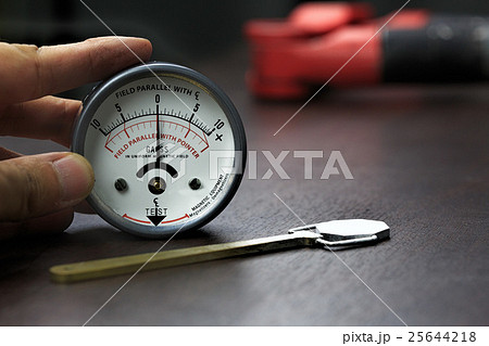magnetic field  test equipment 25644218