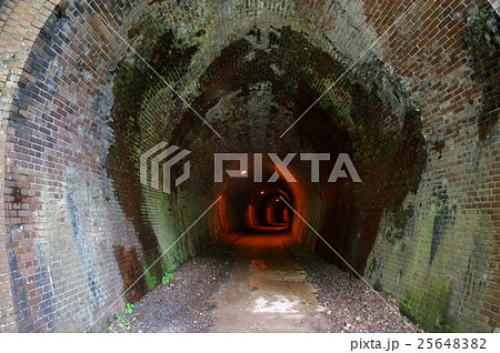 トンネル トンネル 25648382