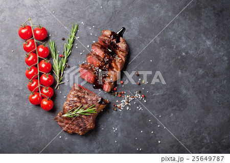 Grilled sliced beef steak Grilled sliced beef steak 25649787
