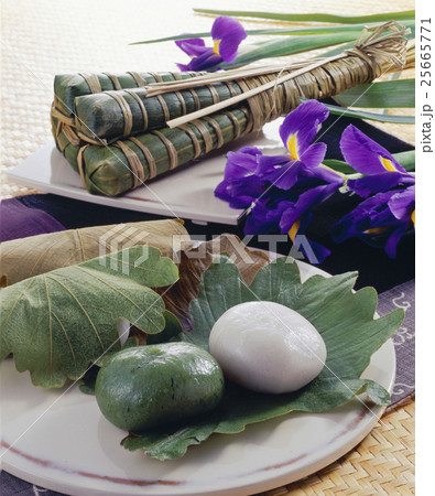 柏餅とちまき(端午の節句) 柏餅とちまき(端午の節句) 25665771