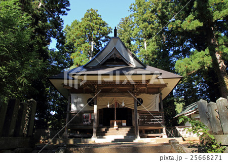 小菅の里　小菅神社里宮本殿 25668271