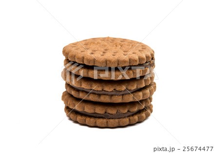 Sandwich biscuits with chocolate filling 25674477