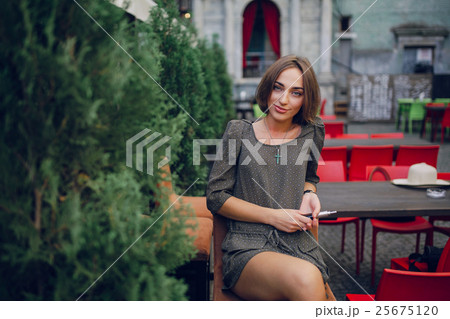 girl with E-cigarette 25675120