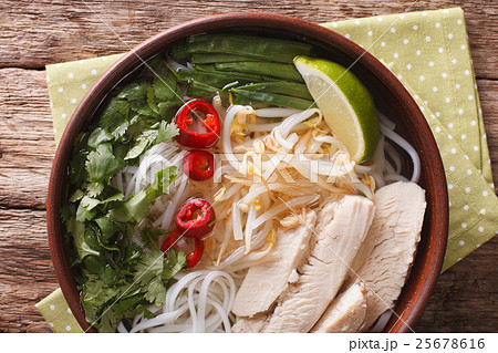 Vietnamese food 25678616