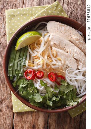 Vietnamese food 25678619