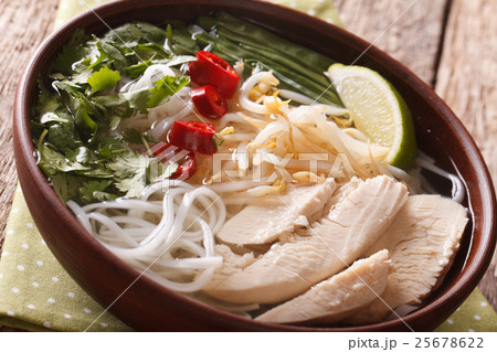 Vietnamese food 25678622