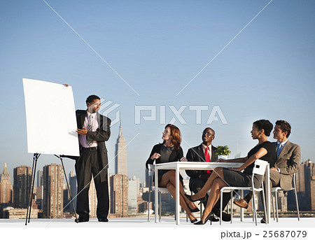 Business Team Leader meeting Rooftop Concept Business Team Leader meeting Rooftop Concept 25687079