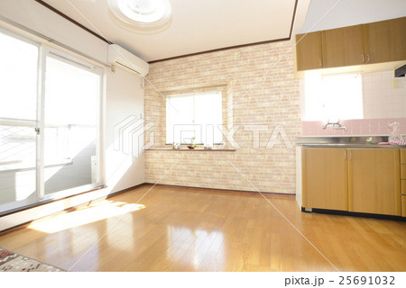 リビング 25691032