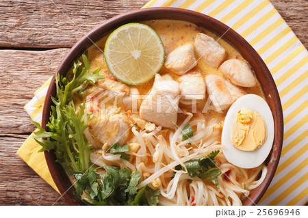 Malaysian laksa soup with chicken Malaysian laksa soup with chicken 25696946