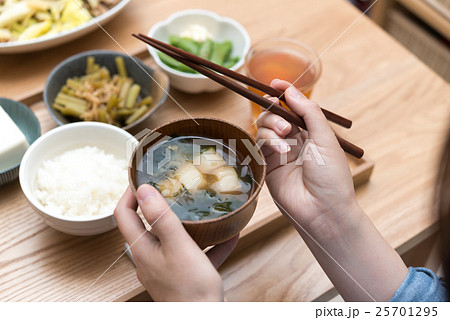 食事 25701295