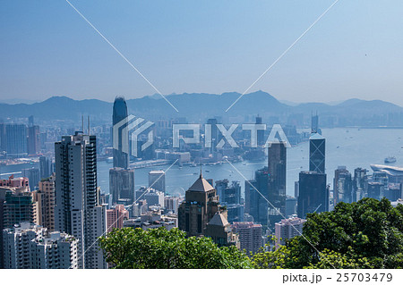 ビクトリアピークからみた香港島 25703479