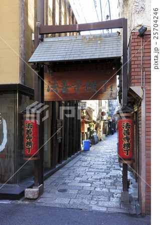 大阪・法善寺横丁 大阪・法善寺横丁 25704246
