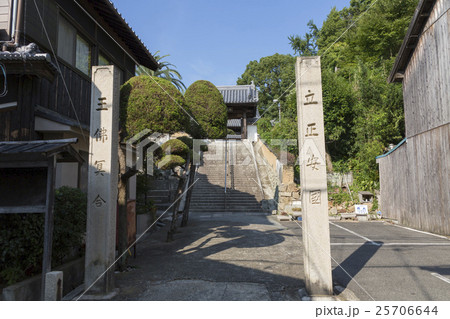 本蓮寺の山門 本蓮寺の山門 25706644