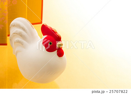 酉  酉年  年賀素材  ハガキテンプレート 25707822