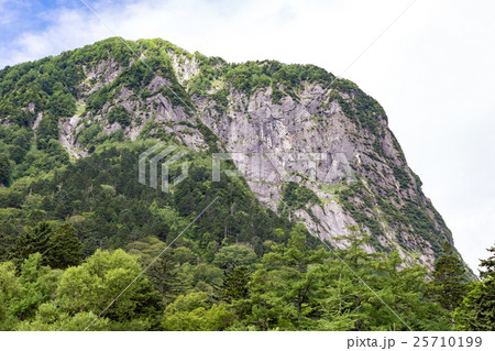 屏風岩の立ち壁 屏風岩の立ち壁 25710199