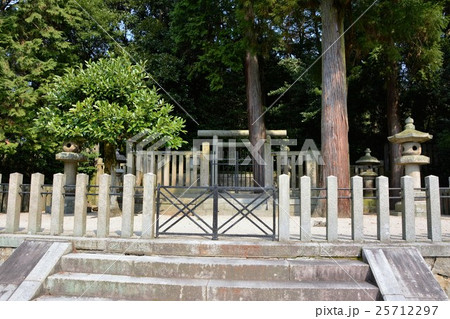 四国霊場第81番白峰寺(崇徳天皇白峯陵) 四国霊場第81番白峰寺(崇徳天皇白峯陵) 25712297